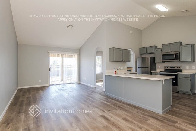 Photo - 4501 N 106th Dr