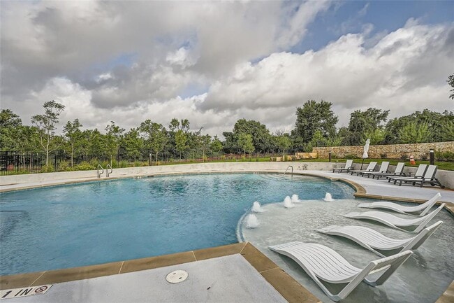 Building Photo - 4802 S Congress Ave Unit 305