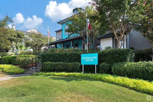 Building Photo - Icon Apartments