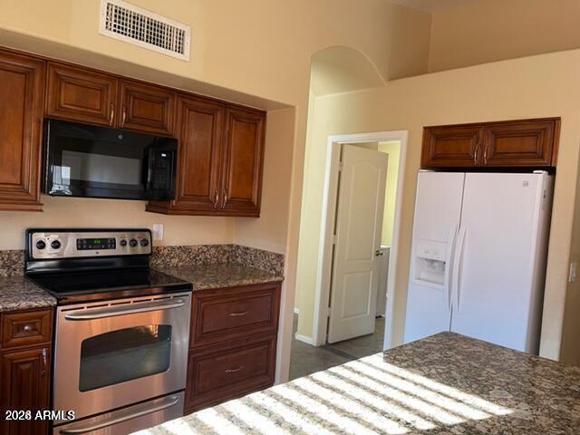 Photo - 15820 W Latham St