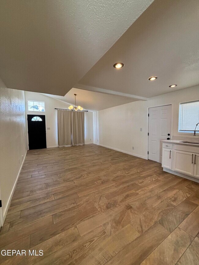 Photo - 9101 Lacebark Elm Dr