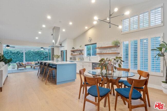 Photo - 1220 Dincara Rd