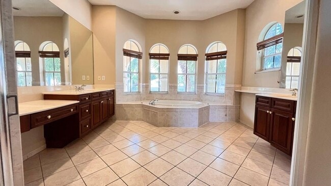 Photo - 9546 Worswick Ct