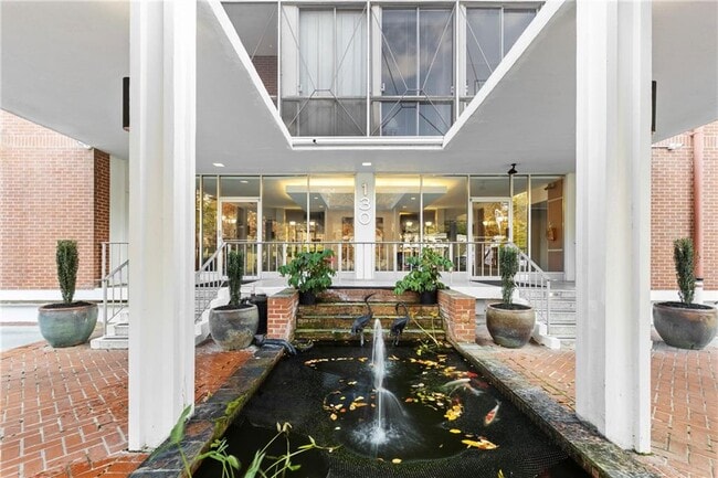 Photo - 130 26th St NW Unidad 307