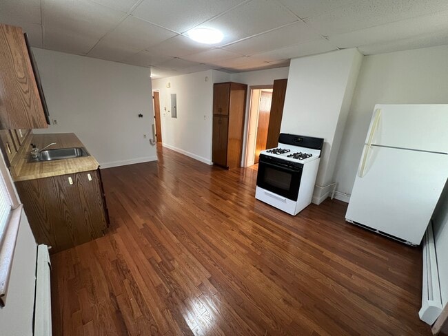 Photo - 18 Washburn St Unit 3