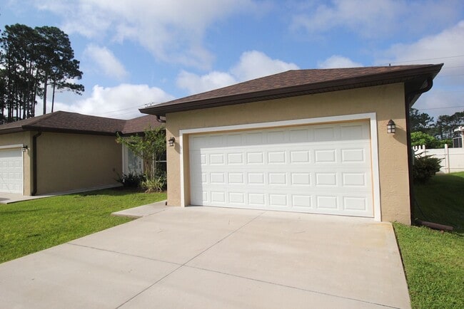 Building Photo - Luxury 4 Bed 2 Bath Townhome in Cypress Kn...