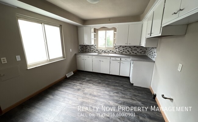 Photo - 3322 Milverton Rd Unit 3322 Milverton