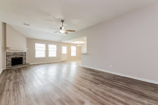 Photo - 708 Mackenzi Dr