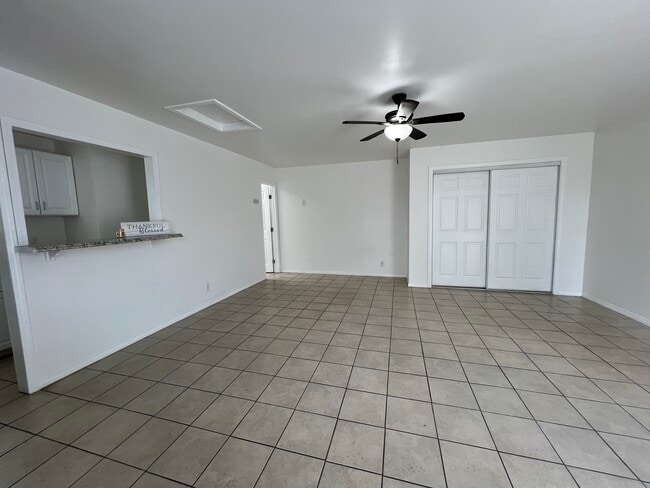 Studio - 1528 N Waterman Ave Unit Studio