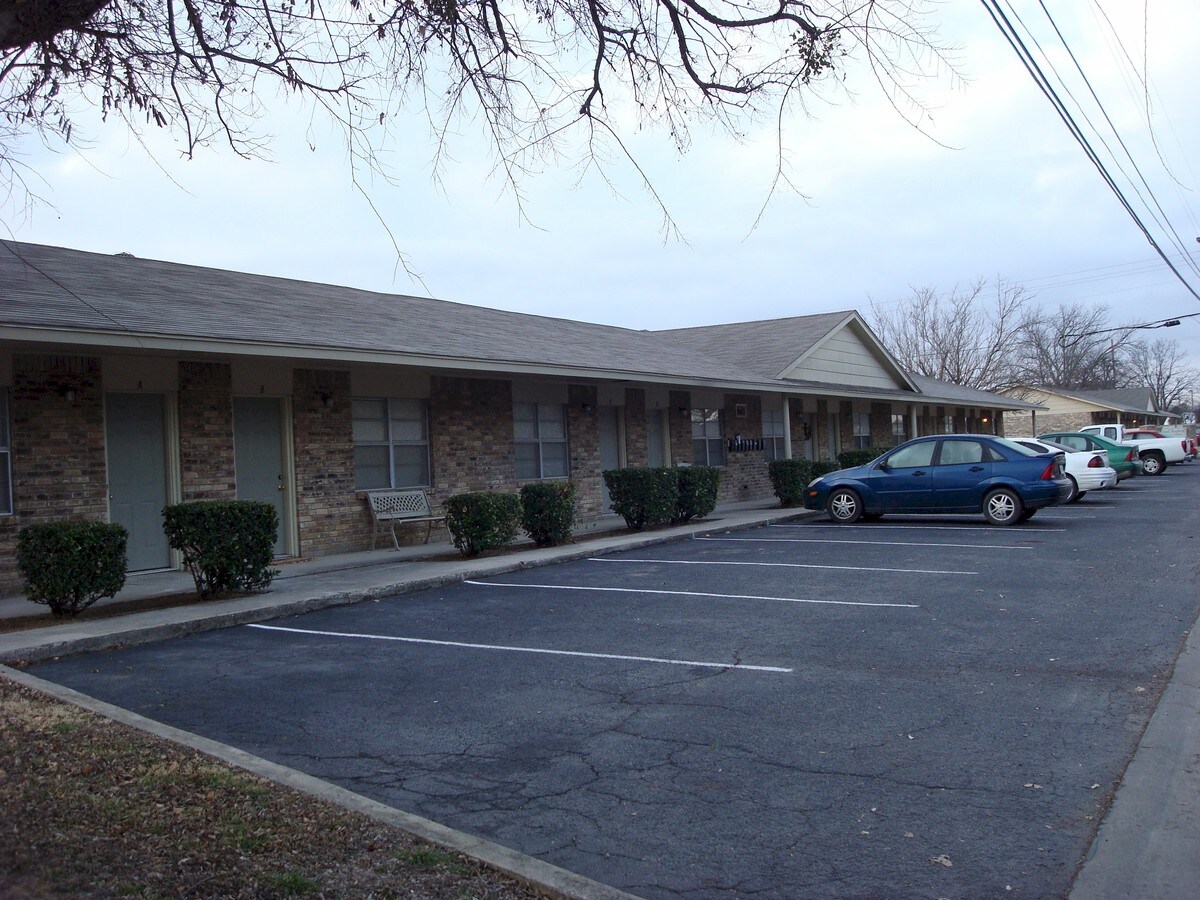 Photo - Good Shepherd Brownwood Apartment Community