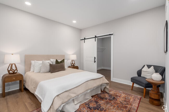 1BR, 1BA - 760SF - Bedroom