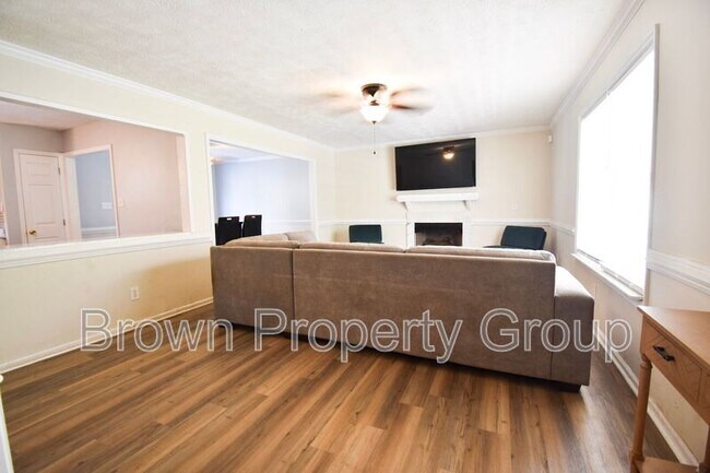 Photo - 624 Porter Rd