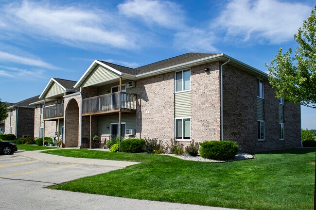 Exterior of Building - Ledgeview Estates Apartments