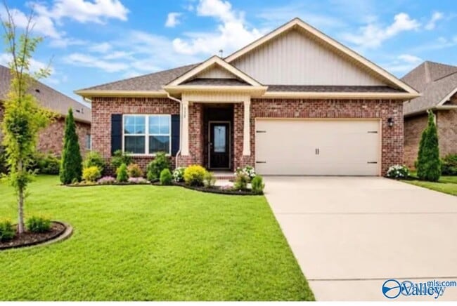 Photo - 334 River Rock Dr