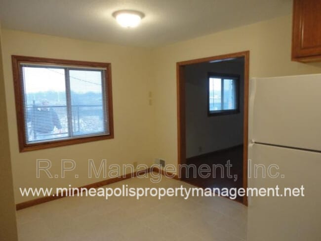 Photo - 4200 Valley View Rd Unit Apt B