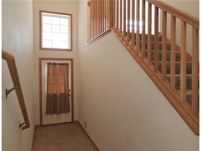 Photo - 11810 Emery Village Dr N