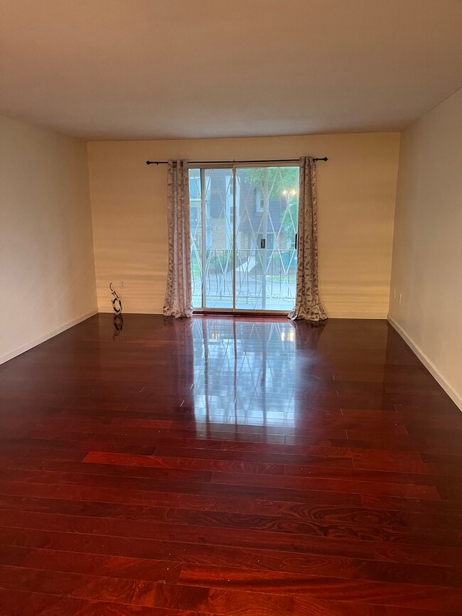 Photo - 14 Shadowbrook Ln Unidad 28