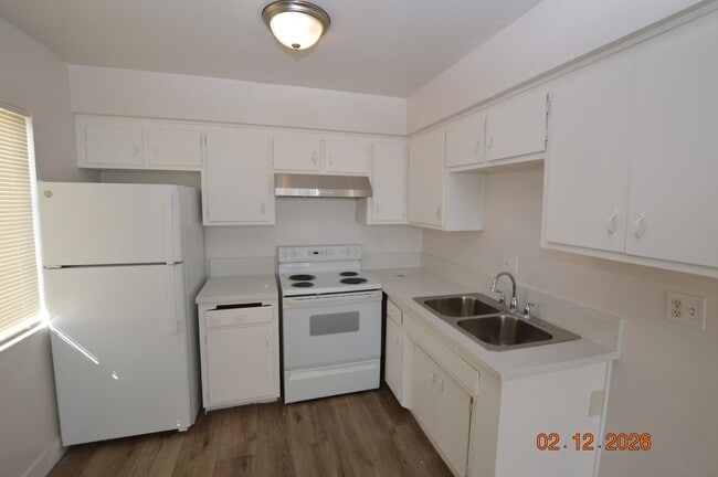 1458 Sombrero Dr Unit 4