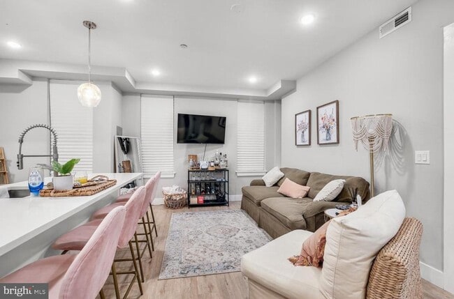 Photo - 1144 Frankford Ave Unit 301