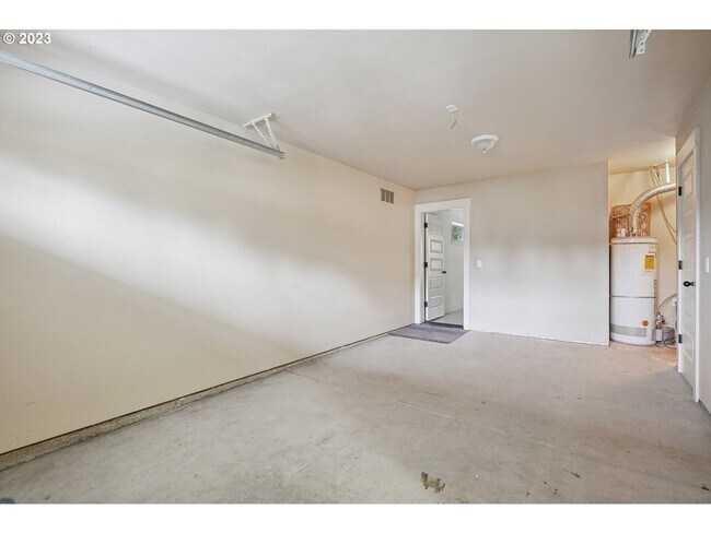 Photo - 5331 NE Cully Blvd