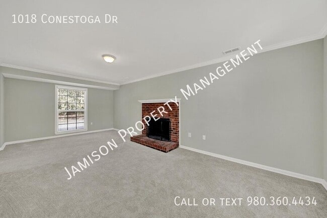 Photo - 1018 Conestoga Dr