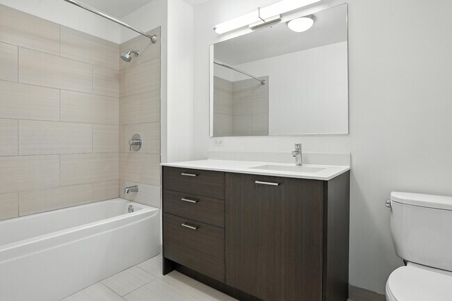 Photo - 1372 S Wabash Ave