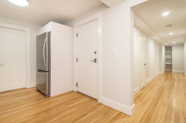 Photo - 35 South St Unit B1