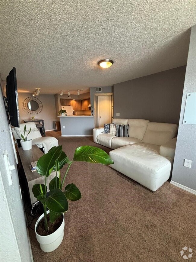 Building Photo - 12620 Vista Isles Dr Unit 1015 Rental