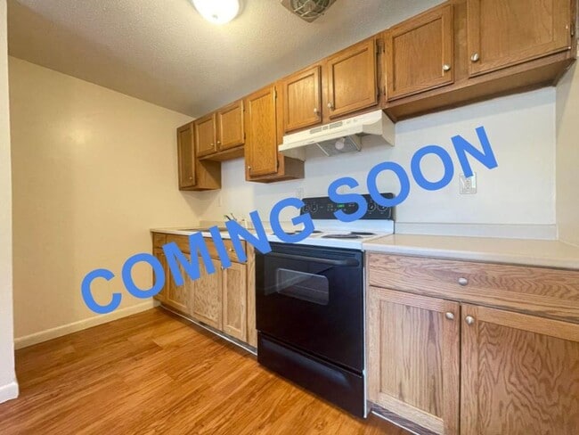 Building Photo - 173 Loudon Rd Unit Apartment 406