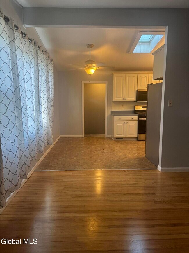 Photo - 11 Harold Ave House