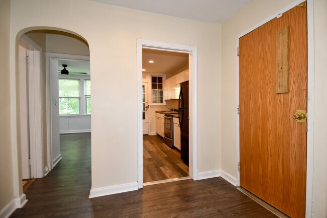 1314 Downing Pl NE Unit 2