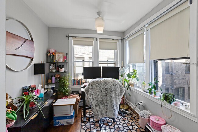 Photo - 2315 N Commonwealth Ave Unit 3S