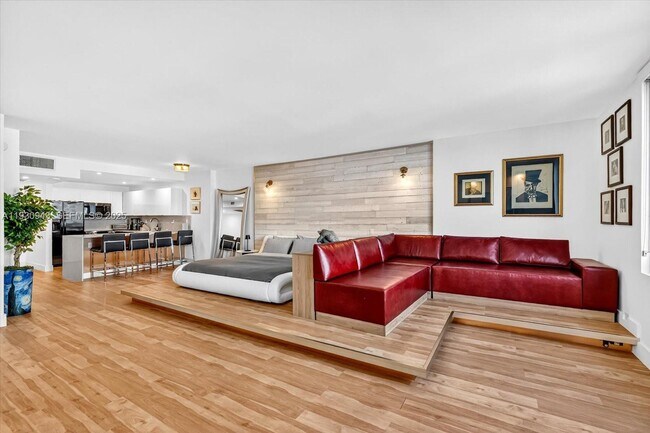 Photo - 2301 Collins Ave Unidad 714