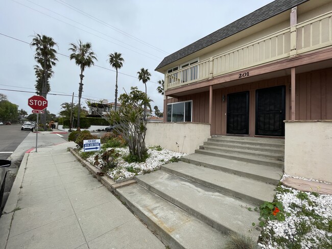 Photo - 201 4th St Townhome