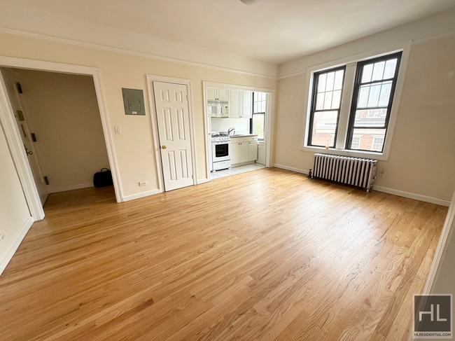 Building Photo - West 10th Street Unit 4E