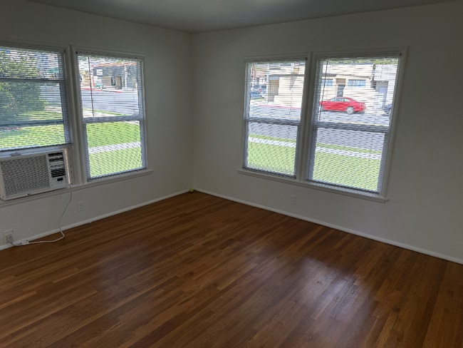 Photo - 2438 E Washington Blvd Unidad 2438