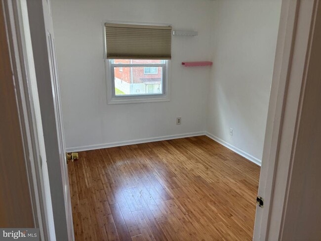 Photo - 220 Harding Ave