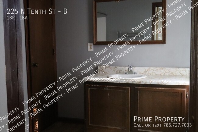 225 N Tenth St Unit B
