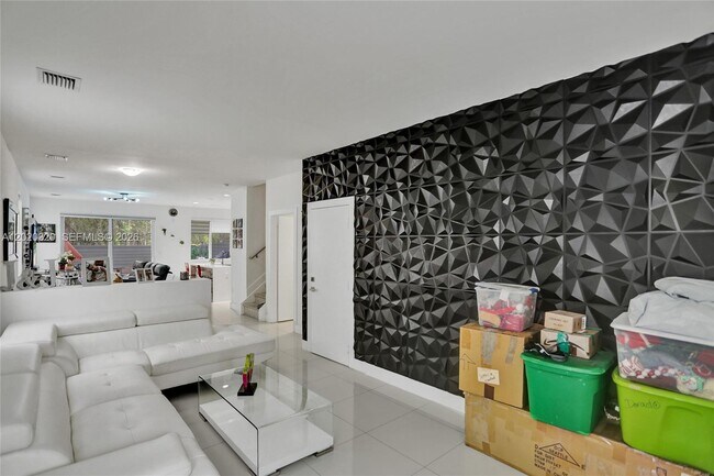 Photo - 10265 NW 72nd Terrace