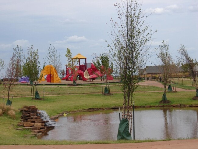 Photo - 4 Bd / 2 Ba in Valencia - Deer Creek Schools