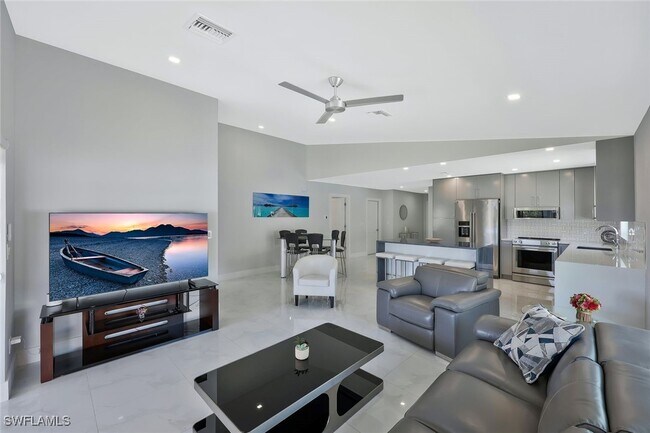 Photo - 532 103rd Ave N