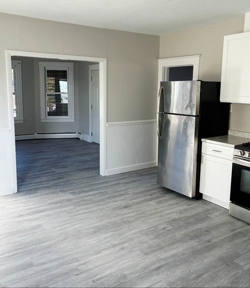 Photo - 465 Burritt St Unidad 2nd floor