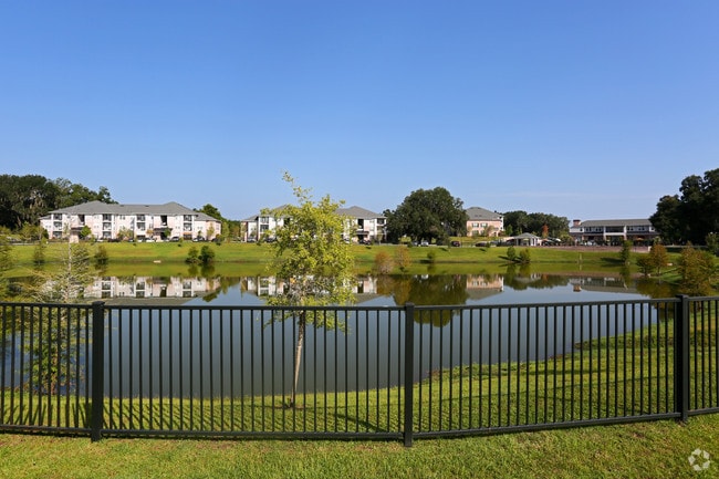 Arbor Landing at Lake Jackson