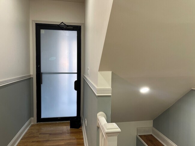 Photo - 1446 W Irving Park Rd