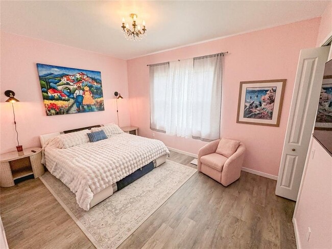 Photo - 1432 Nabatoff St