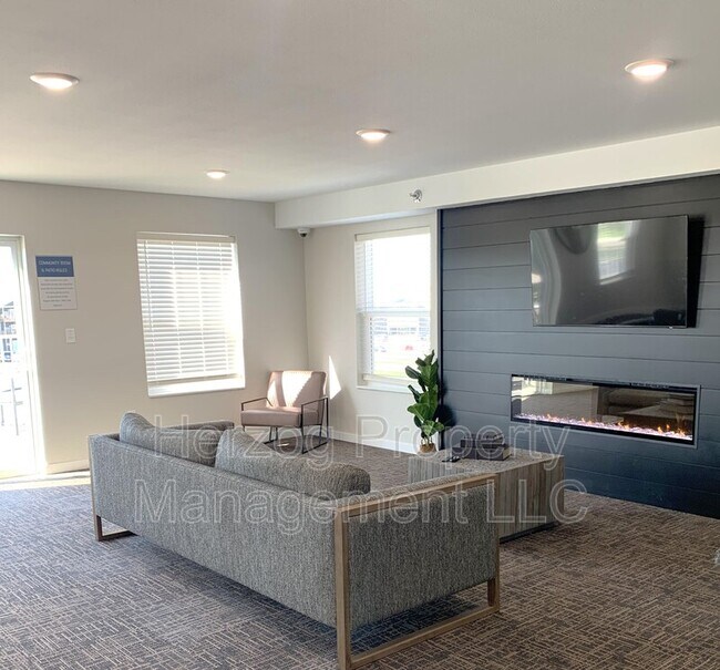 Photo - 1031 30th St NW Unit Apt 119