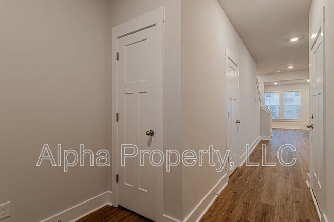 Photo - 511 Harebell Wy