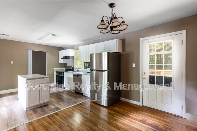 Photo - 2833 Cardo Dr NW