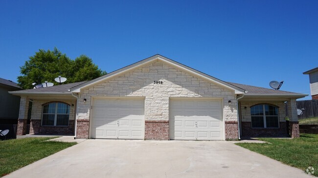 Building Photo - 3809 Edgefield St Unit Apt A