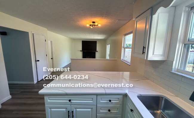 Photo - 6642 Glacier Ave